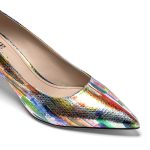 Decollete donna in pelle multicolore con effetto lucido, dettaglio della punta affusolata e della fodera interna - Cavallini